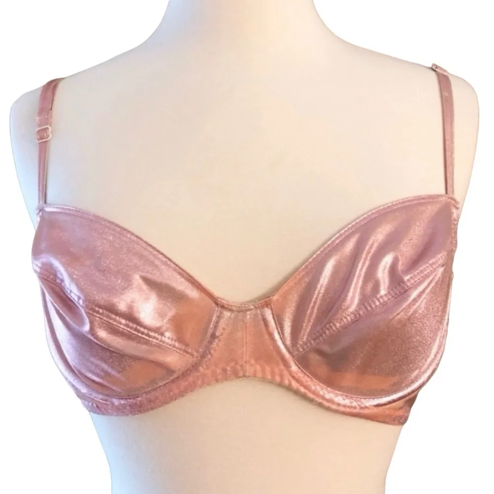 1990’s Deborah Marquit Glam Pink Shimmey Bra, Unpadded with Underwire, 34C‎